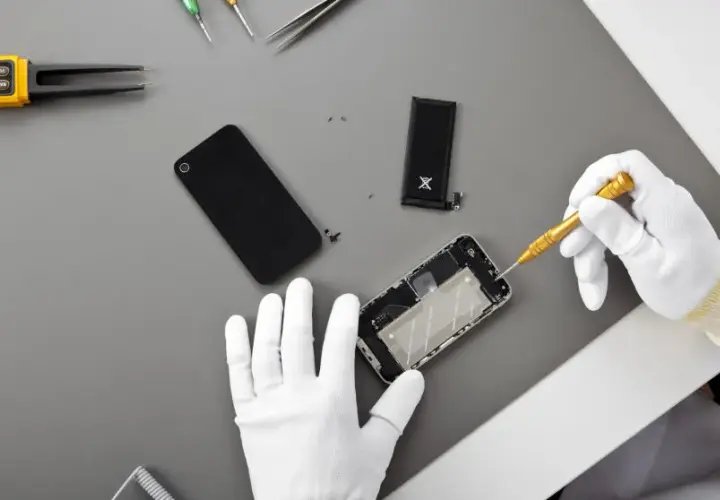 Ile kosztuje wymiana szyby w telefonie? Sprawdź ceny i uniknij wysokich kosztów naprawy