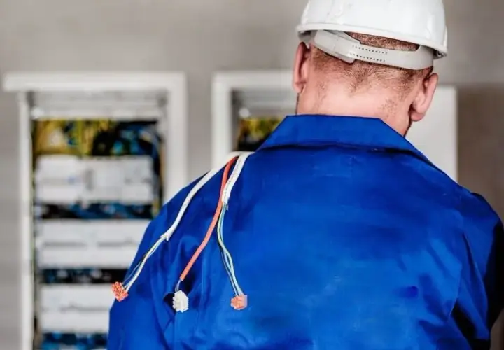 Czy można podłączyć uziemienie do neutralnego? Zobacz niebezpieczeństwa