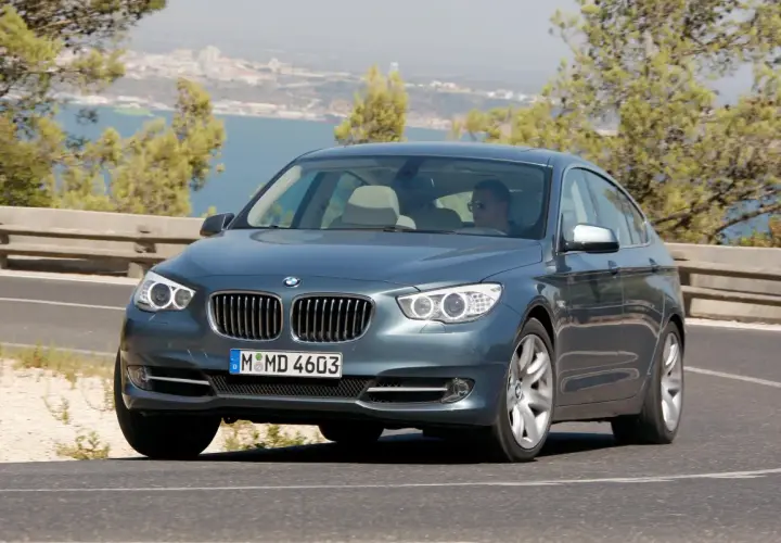 BMW 535i E60 - niesamowite osiągi, luksus i nowoczesna technologia
