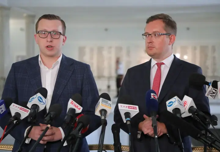 Jak głosowała Konfederacja w sprawie lex TVN? Zaskakujące decyzje!