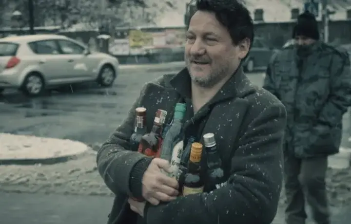  Filmy o alkoholizmie i alkoholikach - warto obejrzeć polskie produkcje