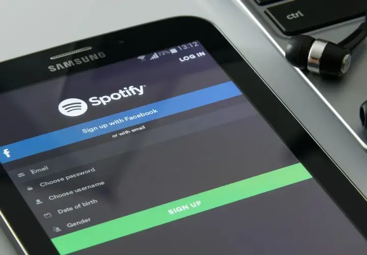 Czy Spotify działa offline? Sprawdź, co musisz wiedzieć o muzyce bez internetu