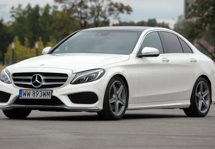 Mercedes C klasa W205 - jaki silnik wybrać, aby uniknąć problemów?