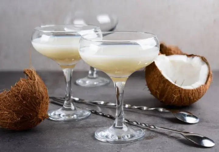 Najlepsze drinki kokosowe, które zachwycą Twoje podniebienie
