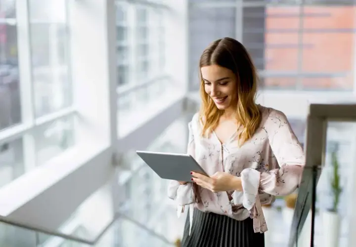 Tablet czy laptop na studia – co wybrać, by uniknąć rozczarowania?