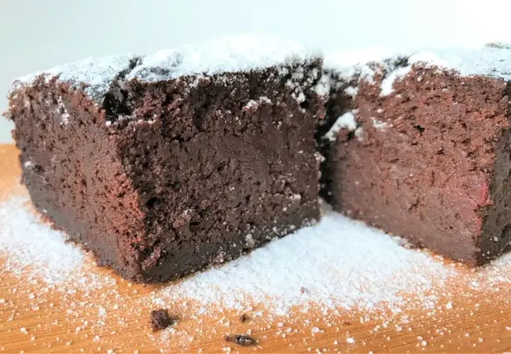Zdrowe brownie z buraka i banana - fit przepis bez wyrzutów sumienia