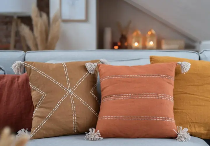 Jak stworzyć piękną poduszkę boho DIY, która ożywi Twój dom