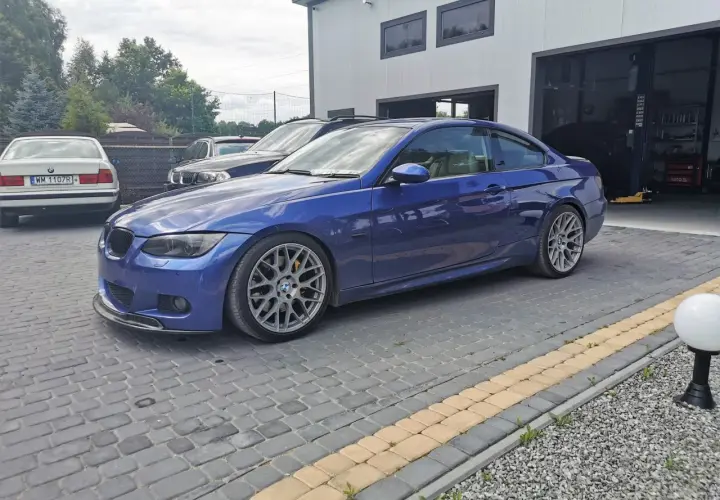 BMW E92 335d - szczegółowe informacje, osiągi i komfort użytkowania