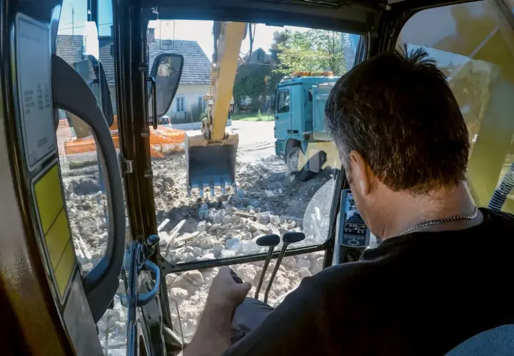 Czy kurs na koparkę jest trudny? Poznaj wyzwania i korzyści
