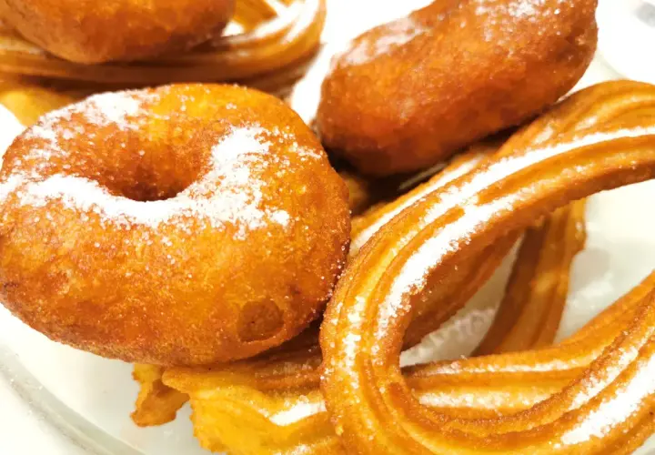 Los mejores lugares para disfrutar chocolate con churros en Valencia