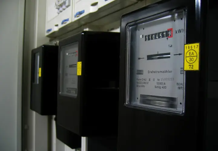 Jak 500w przelicza się na kwh? Zaskakujące fakty o energii