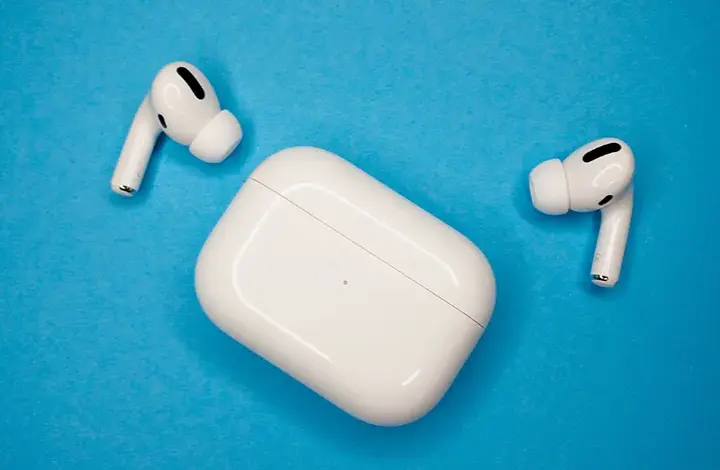 Jak wyczyścić AirPods, aby uniknąć uszkodzeń i poprawić dźwięk