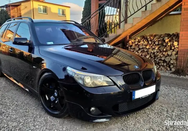 BMW E61 z M-Pakietem - odkryj jego cechy, osiągi i opinie użytkowników