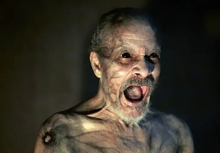 To przychodzi po zmroku - mroczny thriller o przetrwaniu i strachu