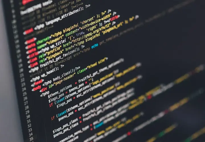 Na co zwrócić uwagę przy wyborze szkoły programowania dla dzieci i młodzieży?