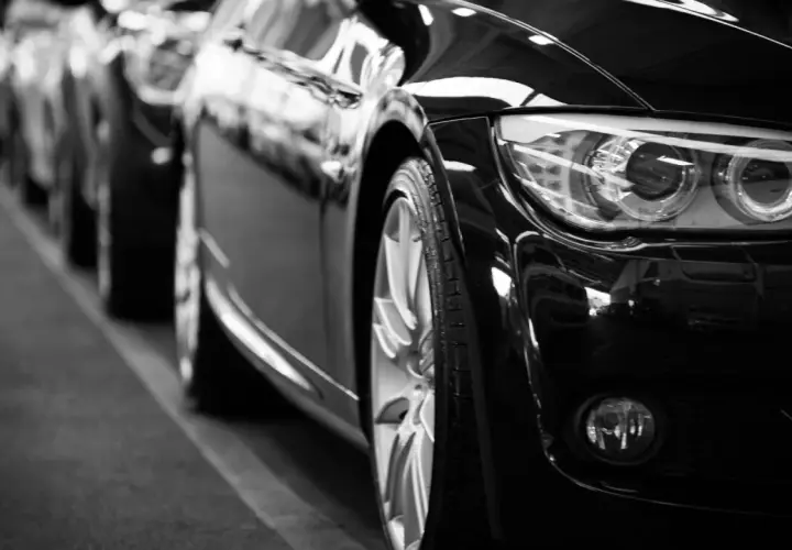 Leasing czy kredyt samochodowy – który wybór jest bardziej opłacalny?