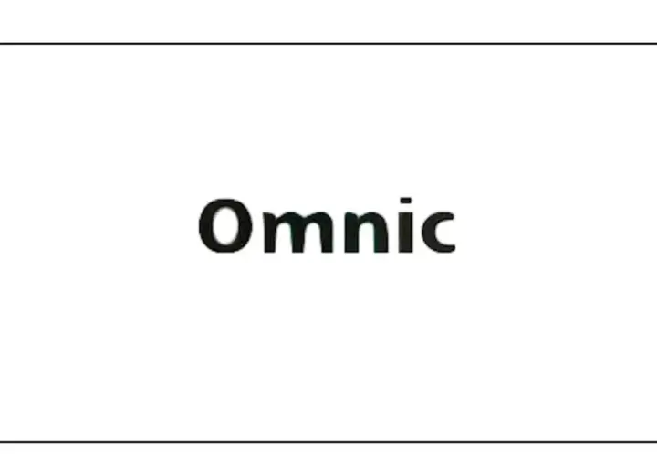 Napis "Omnic" na białym tle.
