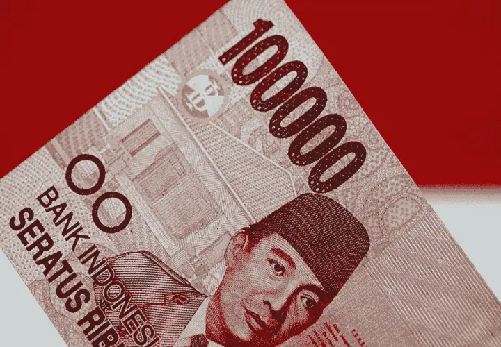 Portret Sukarno na banknocie 100 000 rupii, idealna waluta na bal.