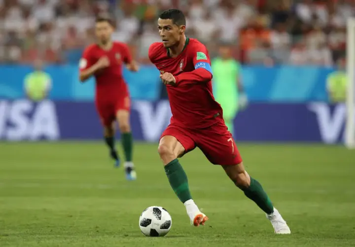 Ronaldo - Wzrost i Waga Piłkarza w 2023 | Ile Waga i Wzrostu ma Cristiano Ronaldo?