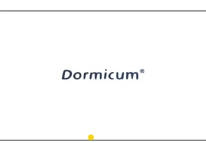 Napis "Dormicum" z małą żółtą kropką poniżej. Dormicum to nazwa handlowa leku zawierającego midazolam.