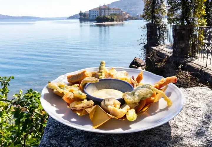 Gdzie zjeść w Varenna: najlepsze restauracje z widokiem na jezioro