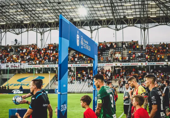Ekstraklasa: Ile zarobią kluby? Podział 270 mln zł i zaskoczenia!
