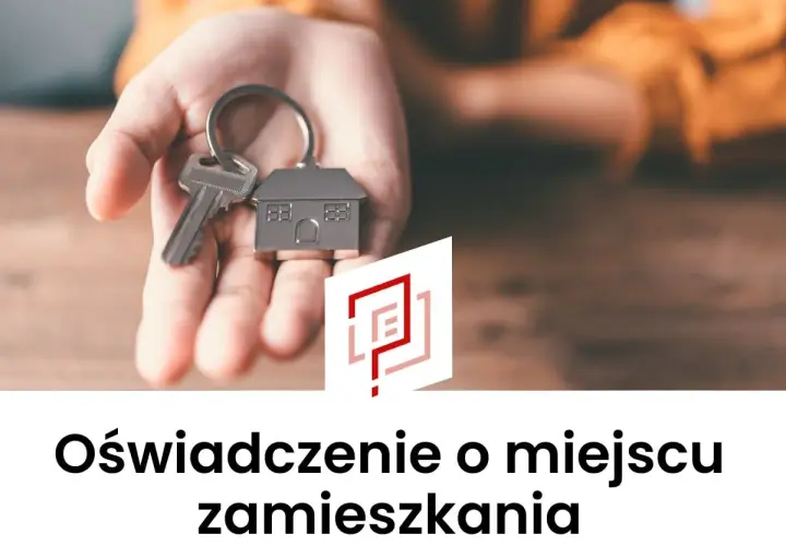 Oświadczenie właściciela lokalu o zapewnieniu miejsca zamieszkania. Klucze do nowego domu w dłoni.