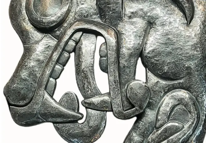 Rzeźba z metalu: przewodnik po technikach, materiałach i wyborze dzieła