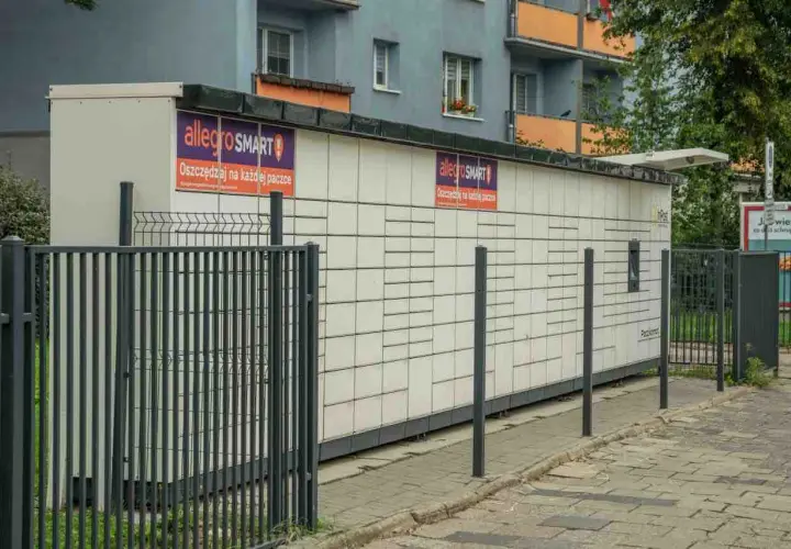 Czy InPost dzisiaj pracuje? Sprawdź godziny i dostępność usług