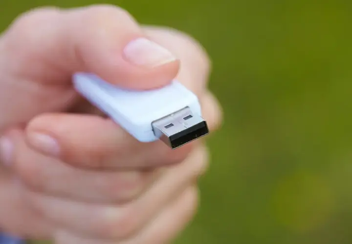 FAT32, NTFS, exFAT: Jaki format pendrive'a? Uniknij błędów!