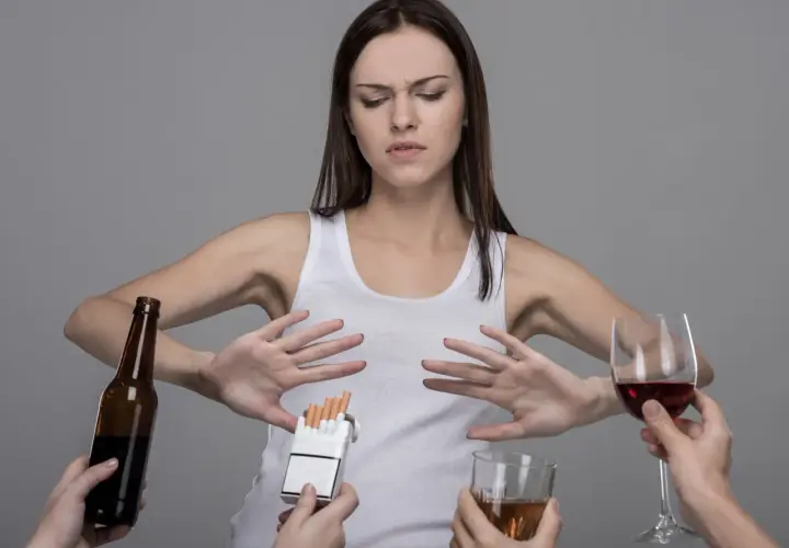 Czy można zwrócić alkohol? Poznaj zasady i uniknij problemów z zwrotem
