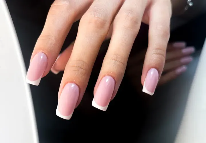 Manicure tradycyjny na czym polega: poznaj sekrety zdrowych paznokci