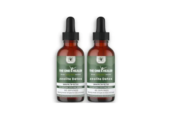 Dos frascos de "The One Healer" con solución de zeolita para desintoxicación familiar. La zeolita es un mineral volcánico natural.