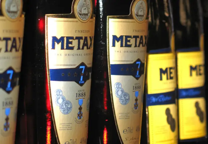Drink z Metaxą: Przepisy na koktajle. Zostań mistrzem domowego baru!