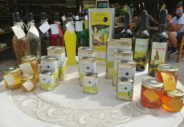 Co warto przywieźć z Grecji Zakynthos: najlepsze lokalne pamiątki i produkty