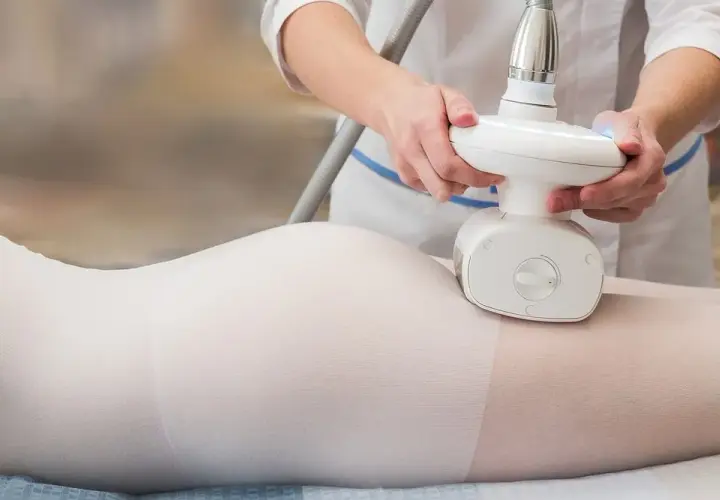 Endermologia: Co to? Efekty, cena, przeciwwskazania i czy warto?