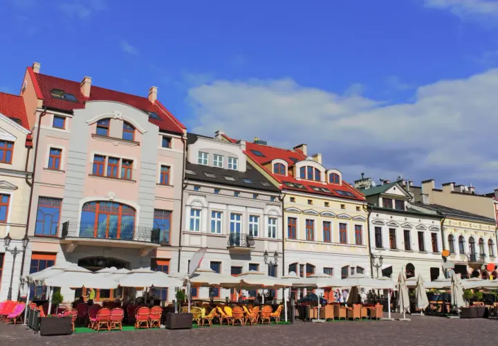 Gdzie zjeść w Rzeszowie? Odkryj najlepsze restauracje i smaki