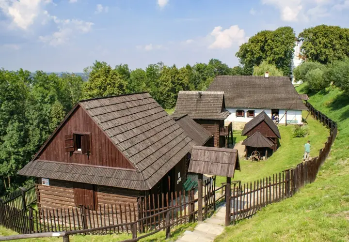 Skansen Dobczyce - Fascynująca historia i atrakcje etnograficzne