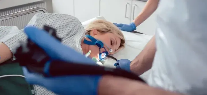 Skutki uboczne gastroskopii: jakie ryzyka mogą Cię spotkać?