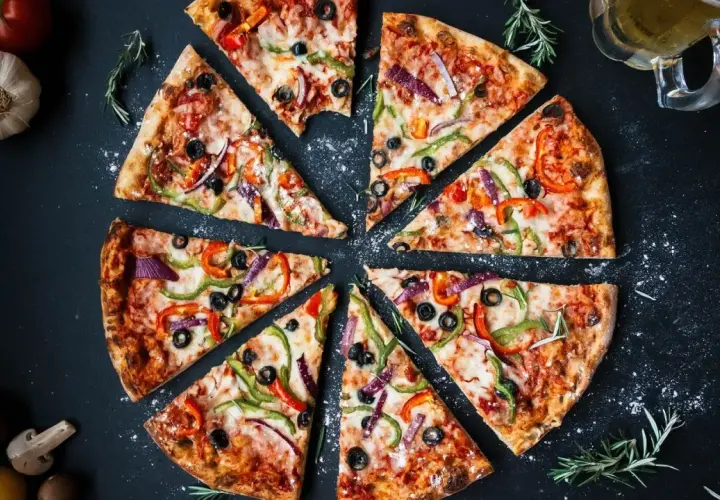 Składniki na pizzę: Klasyka i nowości stwórz idealną domową pizzę