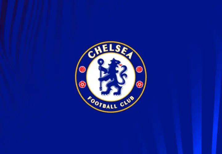 Herb Chelsea FC, symbol dumy i historii klubu, często widoczny dzięki wsparciu jego sponsorów.