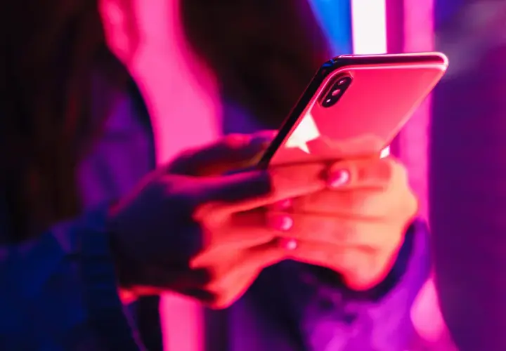 Jak zrobić filmik ze zdjęć na Instagramie bez skomplikowanych kroków