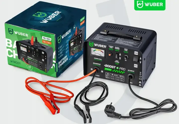 Ładowarka Wuber Boost Pro W14001 do ładowania akumulatora AGM, z kablem zasilającym i zaciskami.