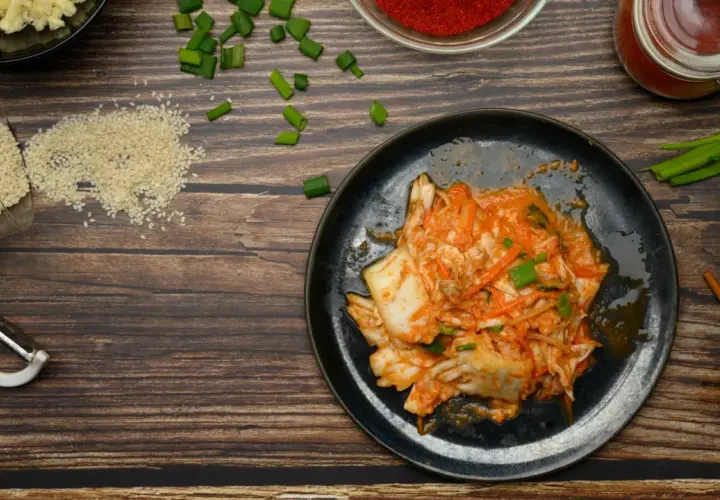 Domowe kimchi: Jak przygotować idealny koreański smak krok po kroku.