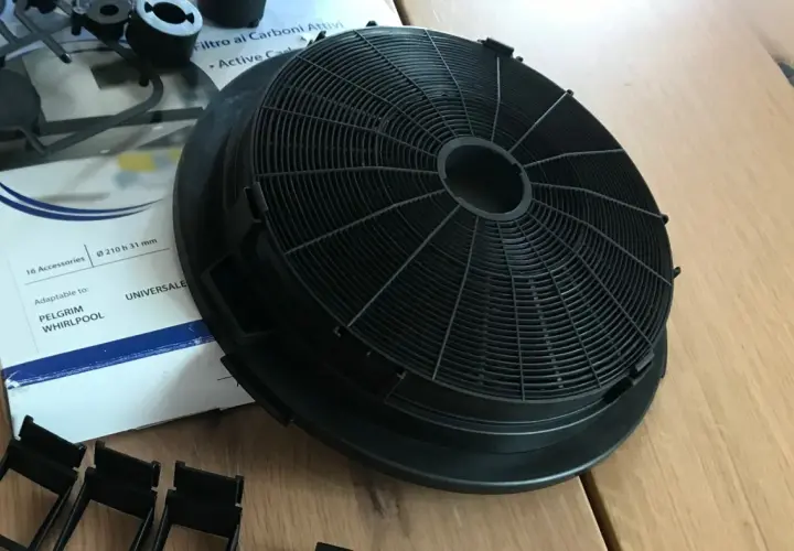 Jak wyczyścić filtr węglowy w okapie: skuteczne metody regeneracji