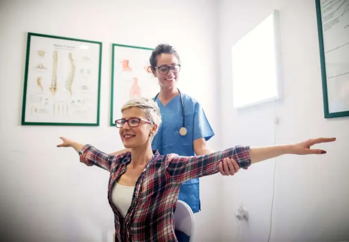 Czy fizjoterapeuta może wystawić skierowanie na zabiegi? Sprawdź!