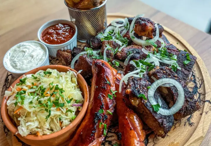 Co zjeść w Gdyni: 10 najlepszych restauracji i dań lokalnych