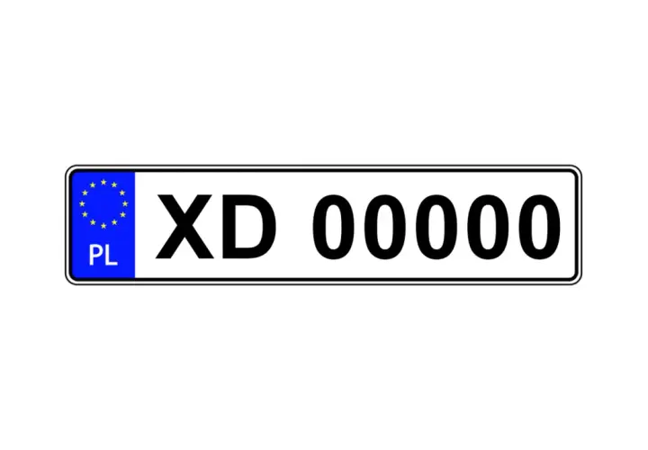 Tablica rejestracyjna z oznaczeniem PL i numerem XD 00000.