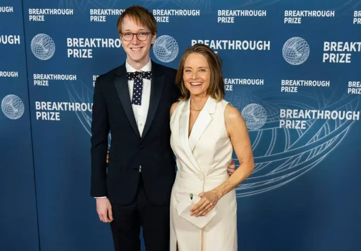 Kit Bernard Foster i Jodie Foster na gali Breakthrough Prize.