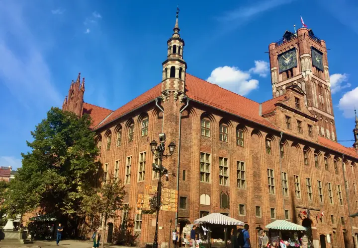 Toruń atrakcje: Odkryj najważniejsze miejsca, które musisz zobaczyć